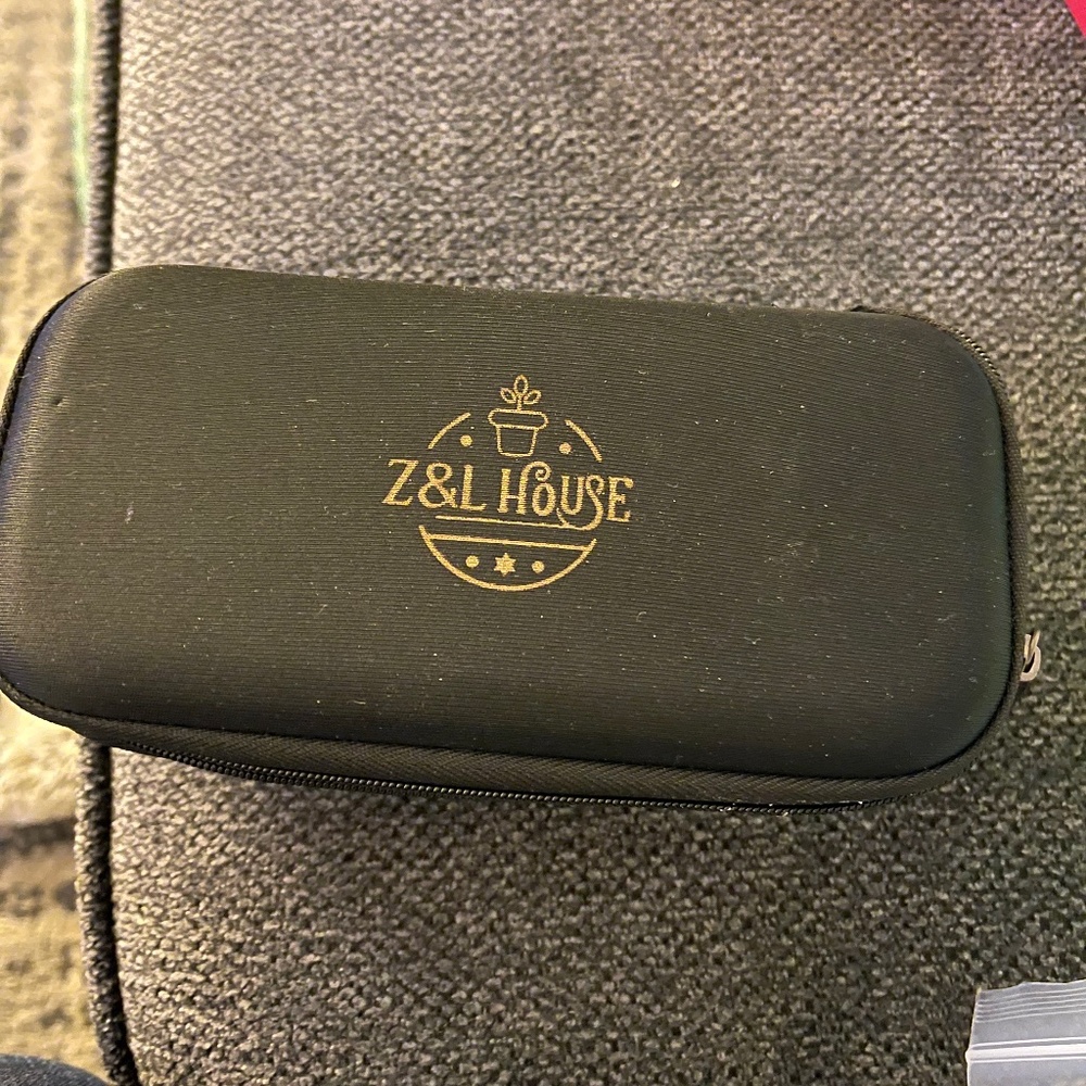 Z & L House Reading Glasses